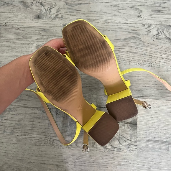 Wild Fable Yellow Heels - Picture 3 of 4
